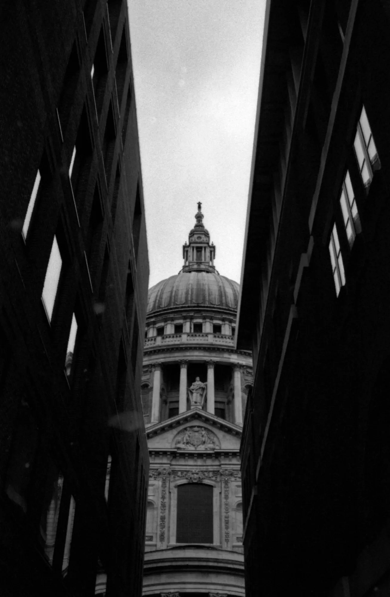 Atmosphere photograph, London, United Kingdom · 2013