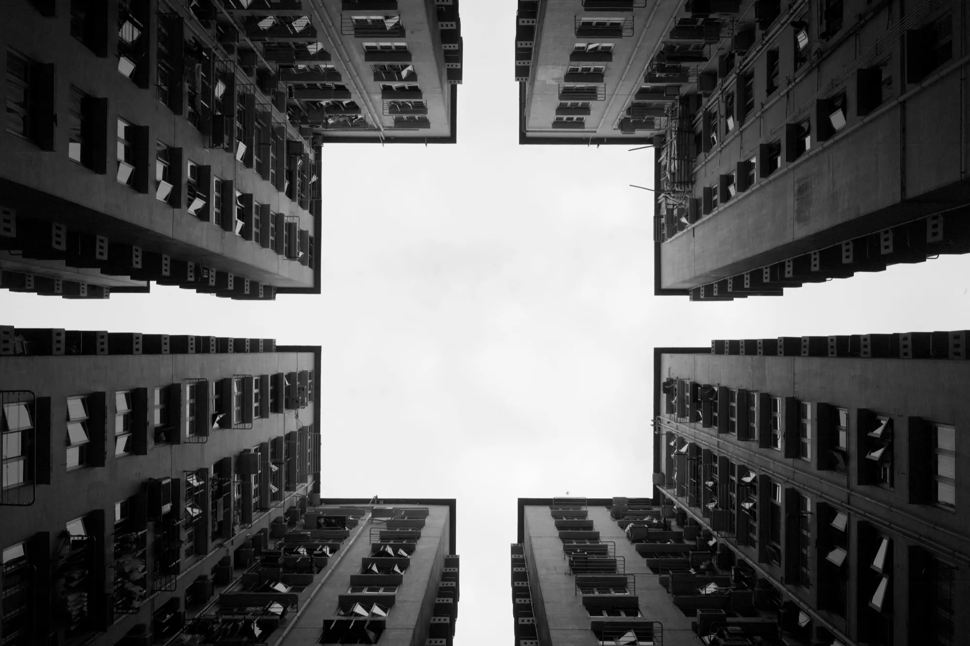 Between Alignments photograph, Hong Kong, China · 2017