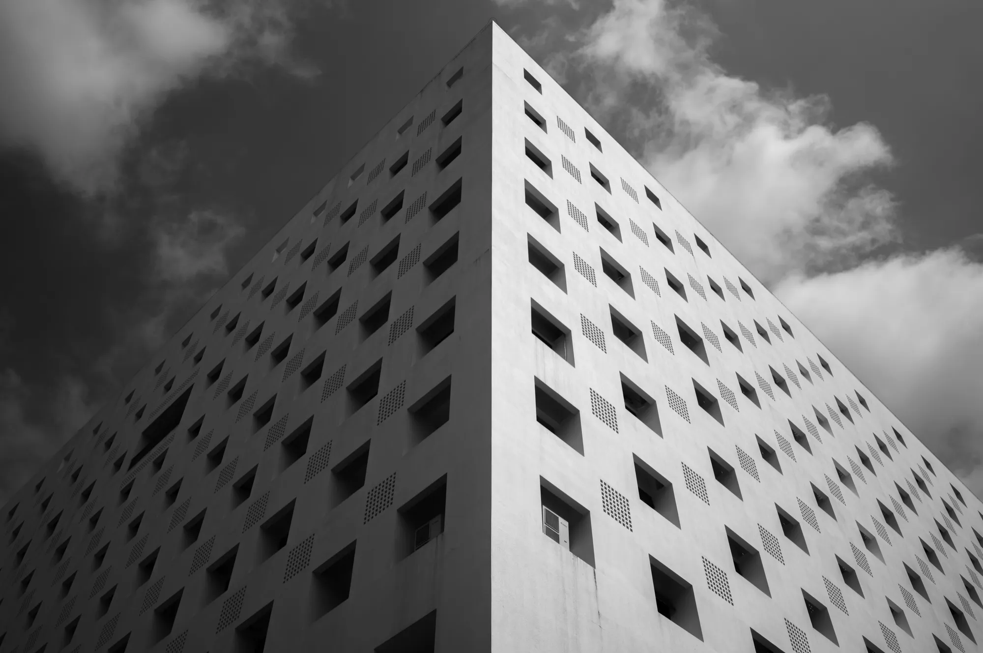 Between Alignments photograph, Shenzhen, China · 2024